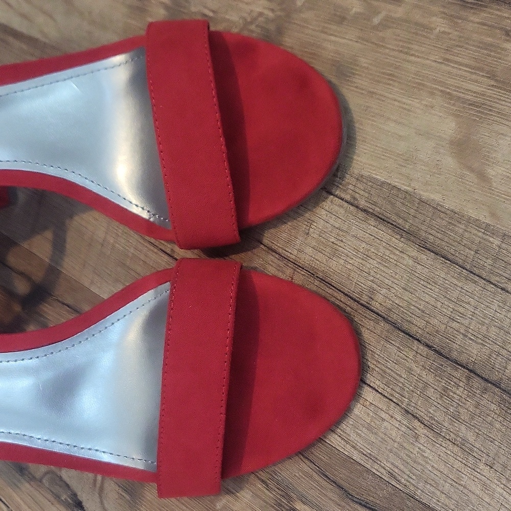 WORTHINGTON Red Wor Beckwith Faux Suede Open Toe 3 1/2" Ankle Strap Sandal - 8M - Picture 2 of 10